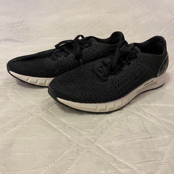 Under Armour HOVR Sonic Running Shoe‎ size 8 - Picture 1 of 10
